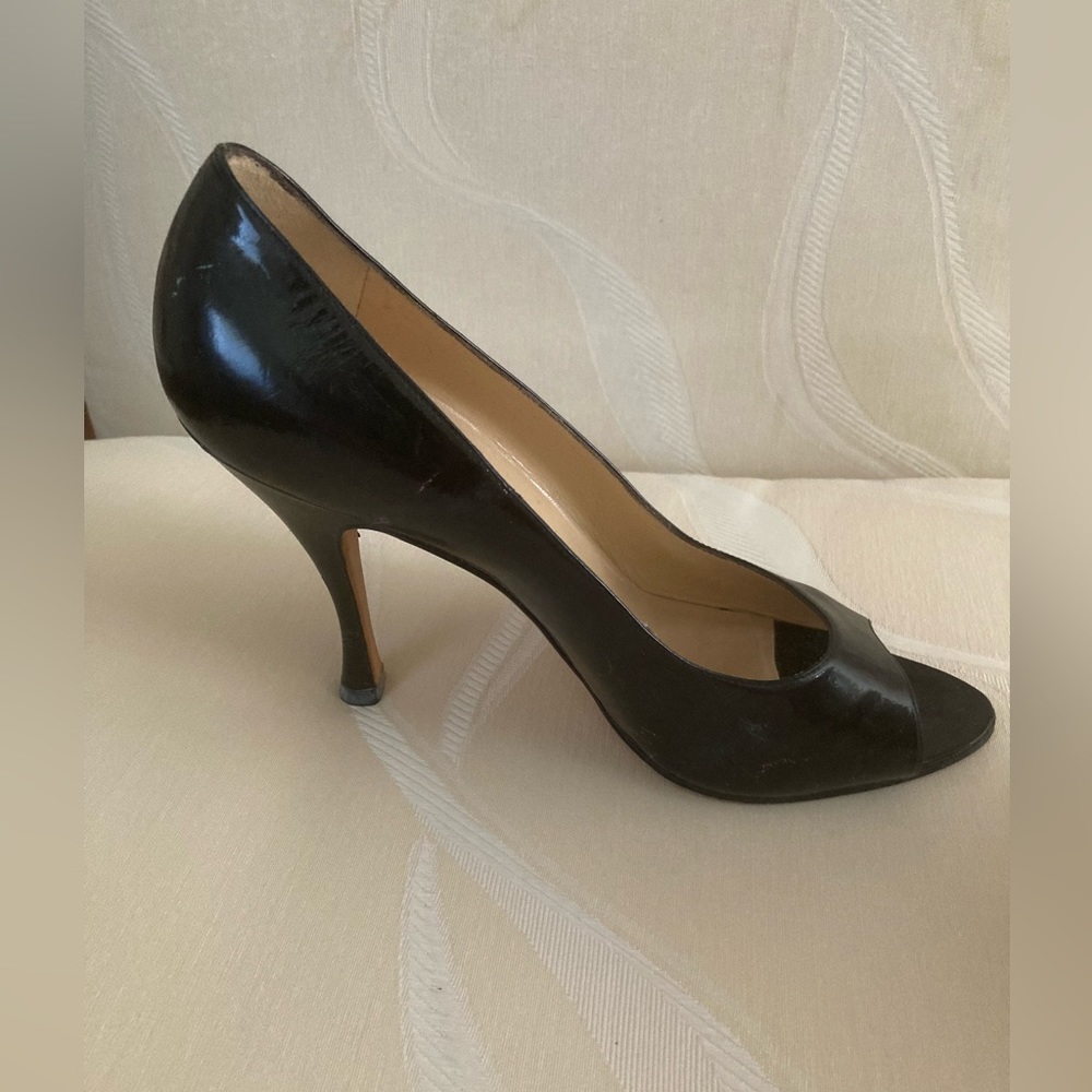 MANOLO BLAHNIK Black Heels. Size 38-1/2. Made in Italy. - Picture 2 of 4